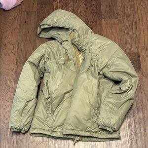 Massif large tan insulated jacket. Level 7pcu